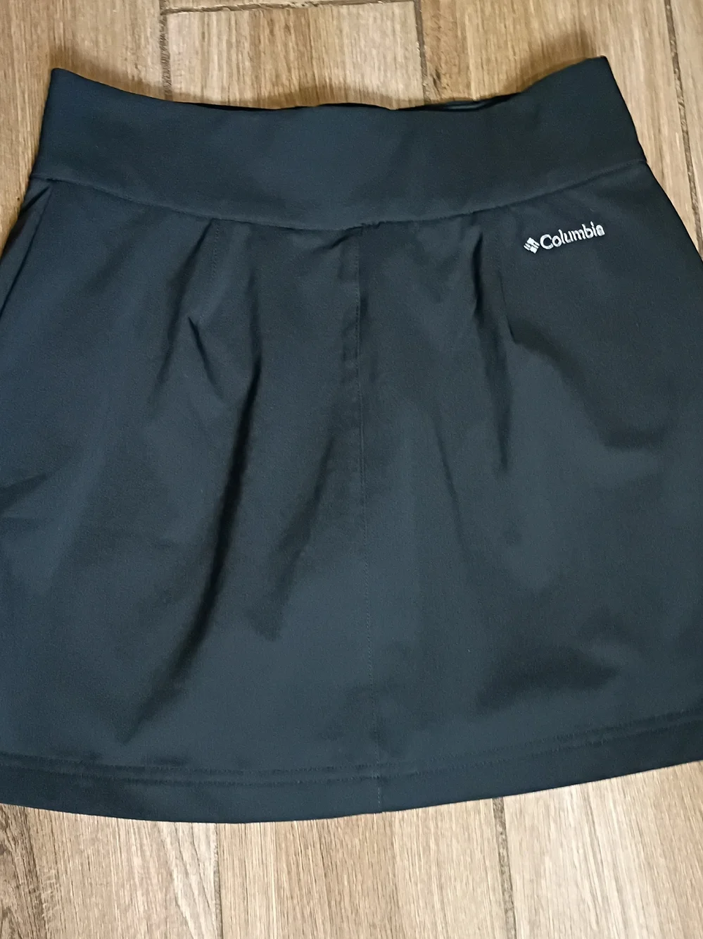 Women's Black Athletic Mini Skirt with Smooth Waistband